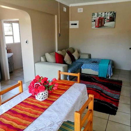 Poolside Guest House Port Shepstone Εξωτερικό φωτογραφία