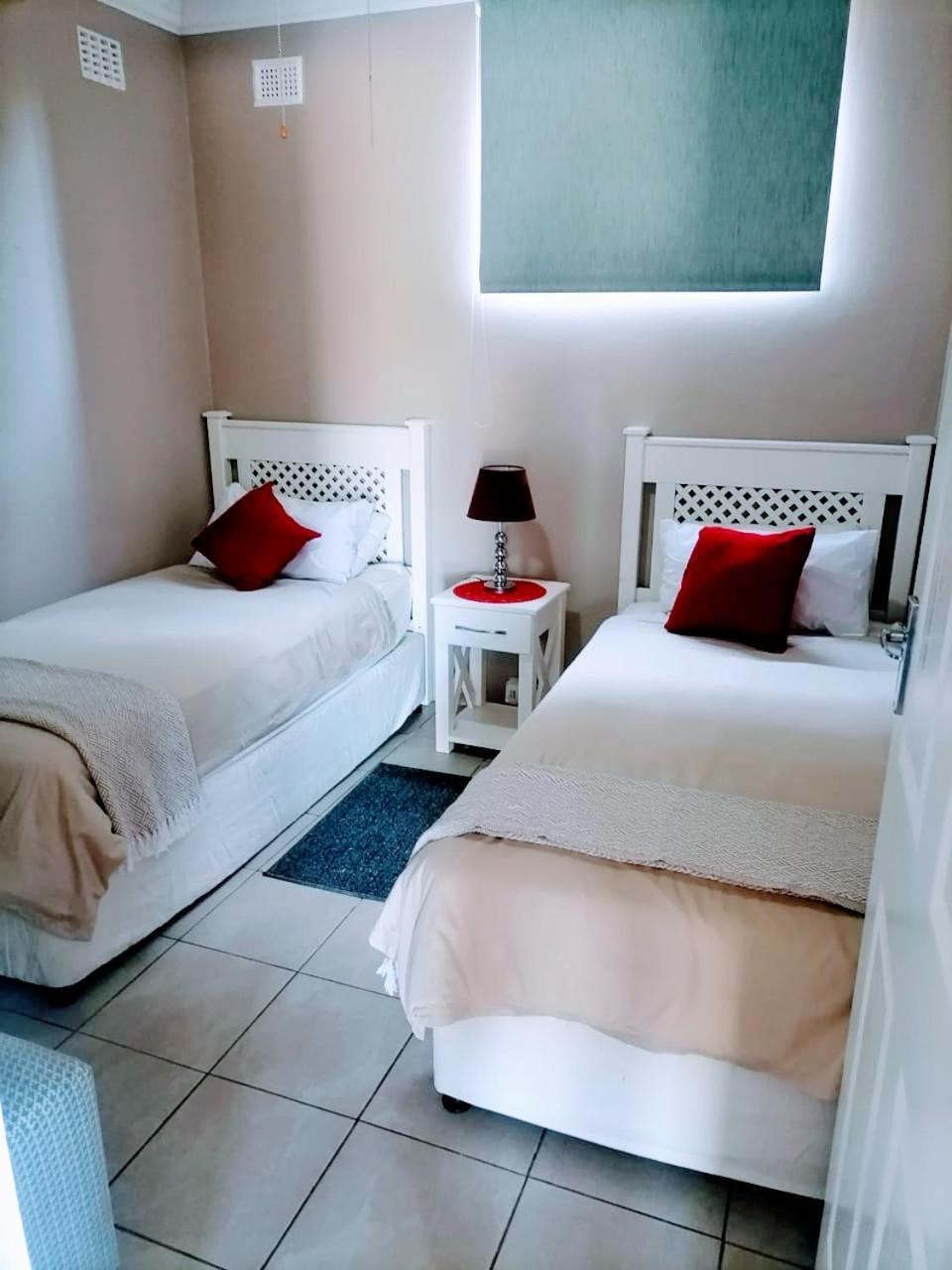 Poolside Guest House Port Shepstone Δωμάτιο φωτογραφία